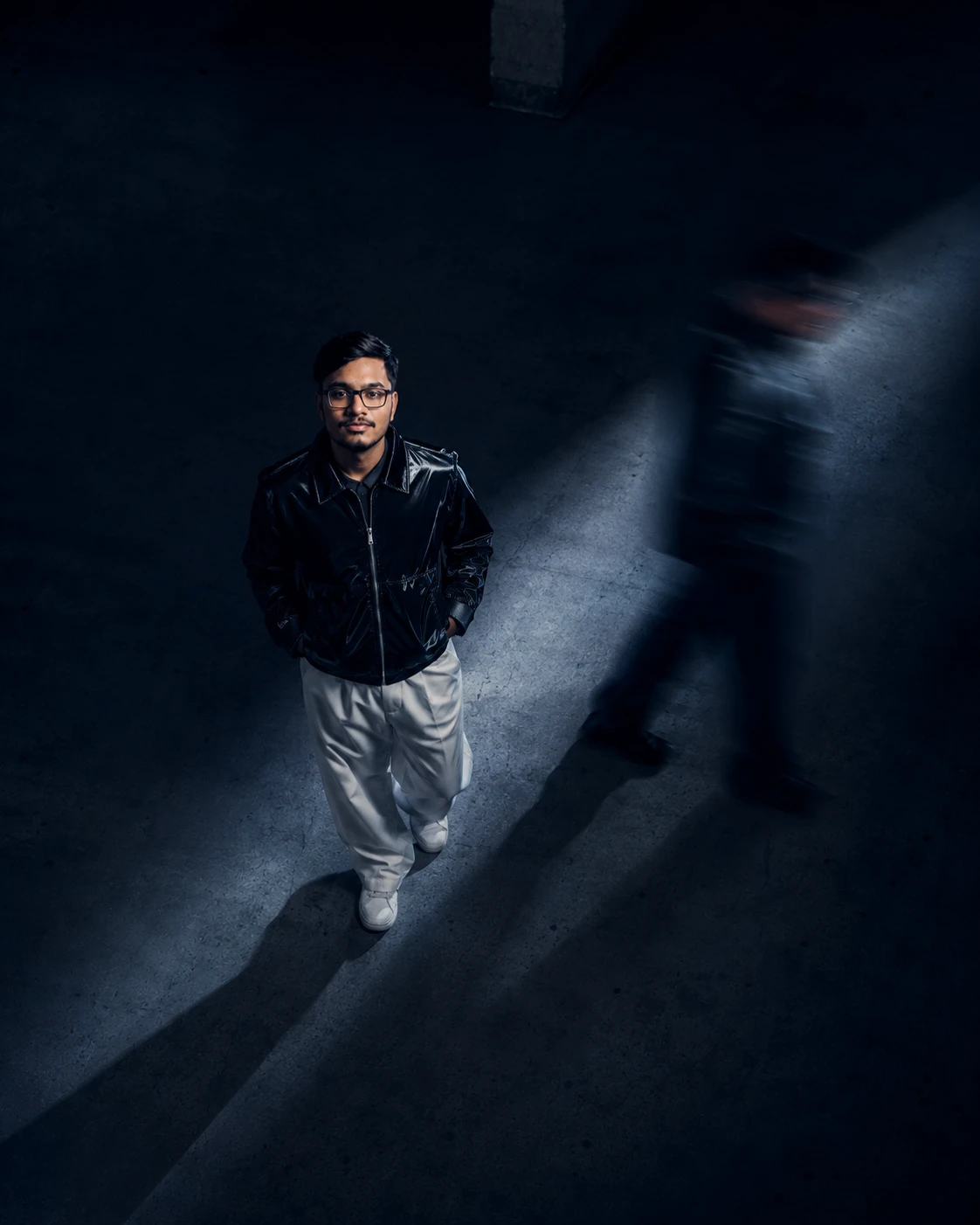 Top View Cinematic Spotlight Portrait AI Prompt